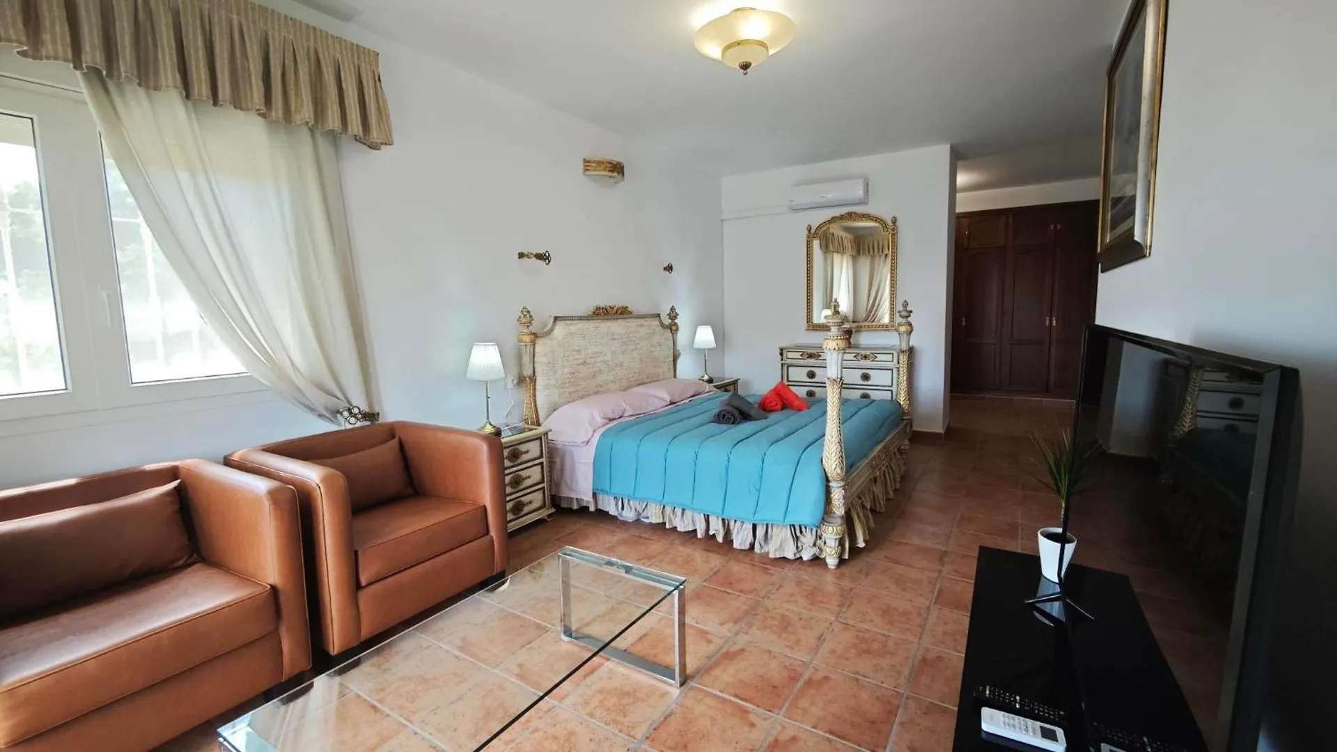 בנאלמדנה Rooms Flor Del Pato בית הארחה