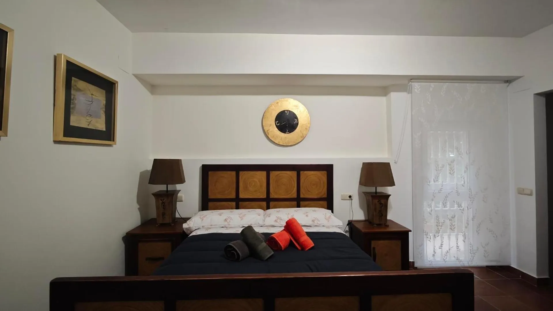 בית הארחה בנאלמדנה Rooms Flor Del Pato ספרד