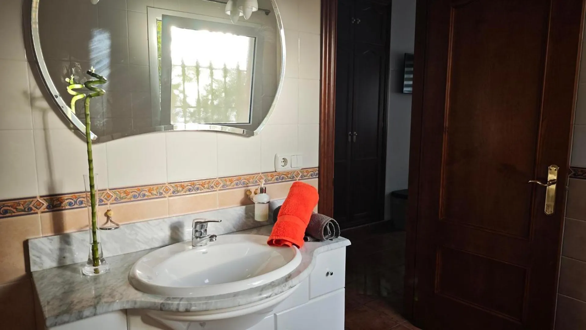 Rooms Flor Del Pato 贝纳尔马德纳 0*,  西班牙