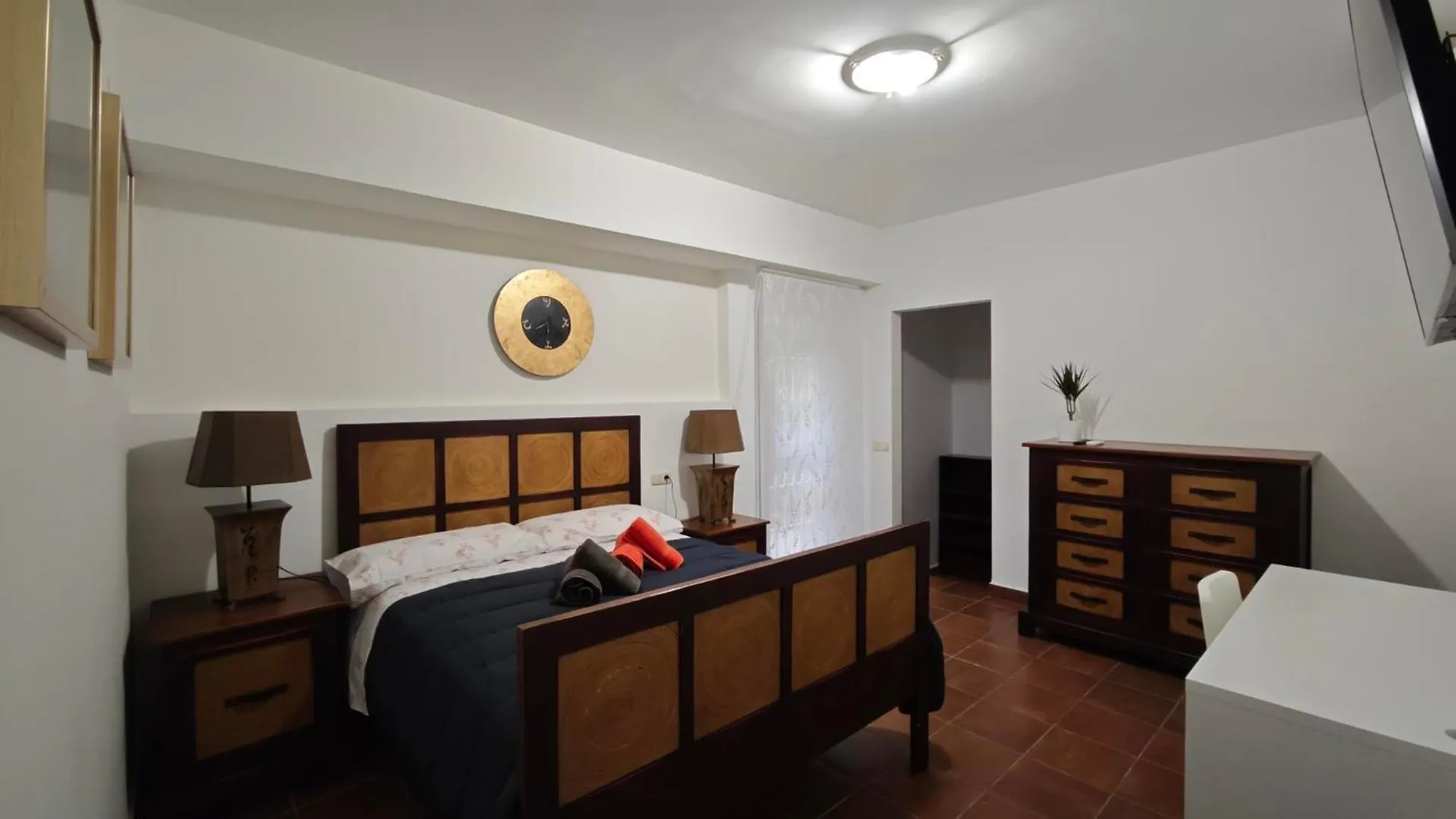 招待所 Rooms Flor Del Pato 贝纳尔马德纳 西班牙